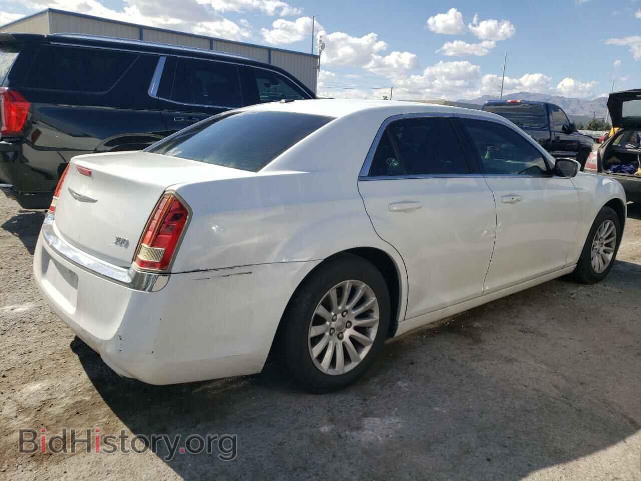 2012 CHRYSLER 300 - VIN: 2C3CCAAG2CH107853 - Фото 3