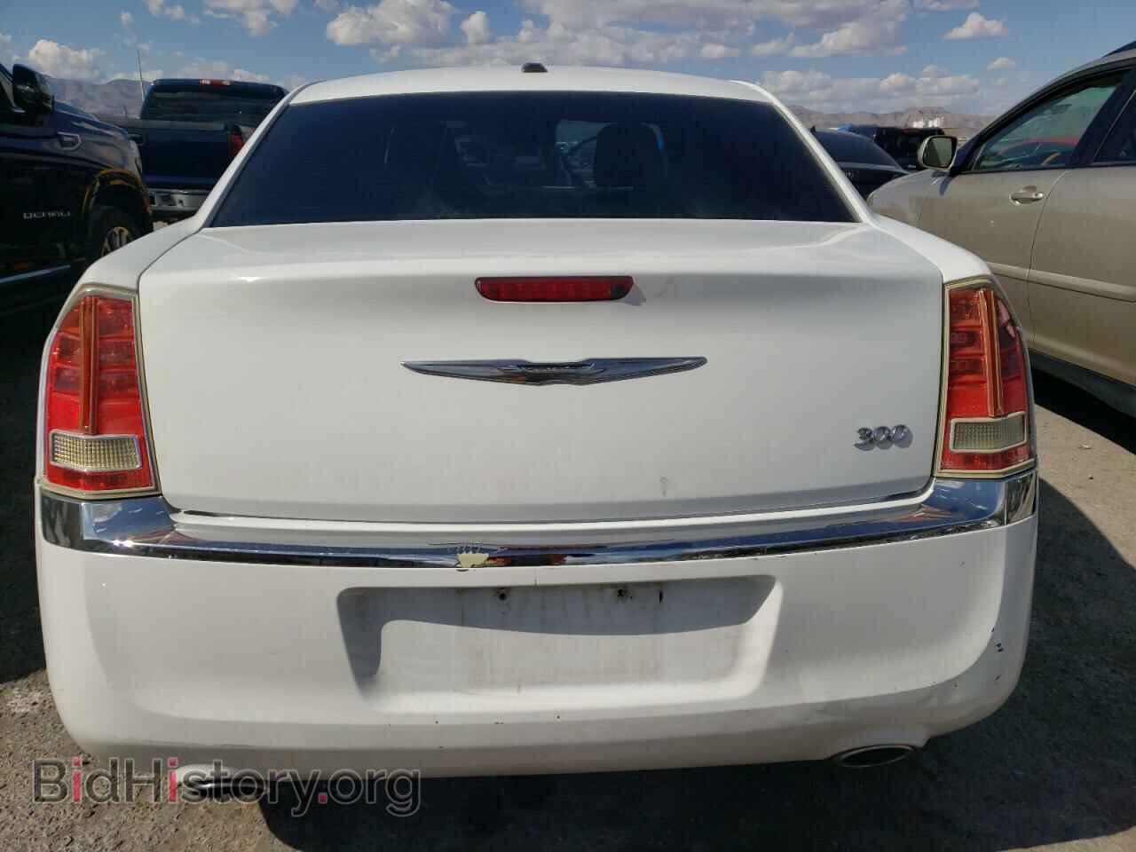 2012 CHRYSLER 300 - VIN: 2C3CCAAG2CH107853 - Фото 6