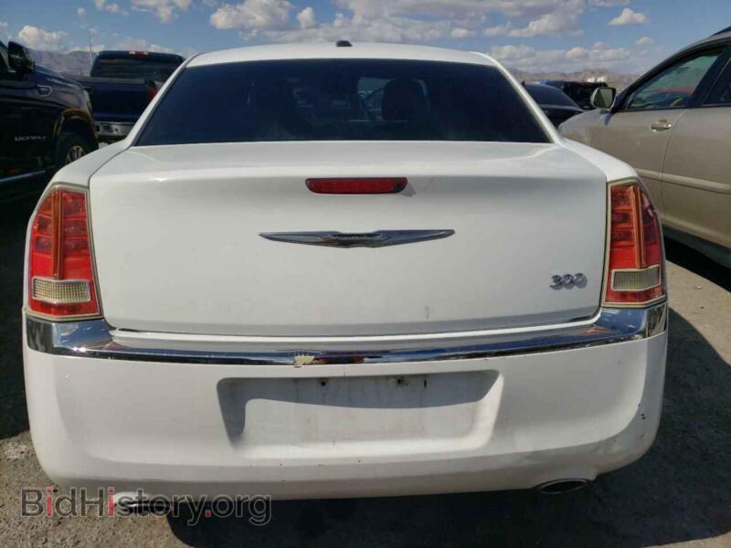 2012 Chrysler 300 (VIN 2C3CCAAG2CH107853) — фото 6 из 12
