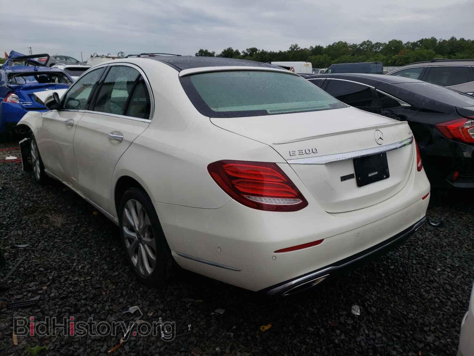2018 MERCEDES-BENZ E-CLASS - VIN: WDDZF4KBXJA373575 - Фото 3
