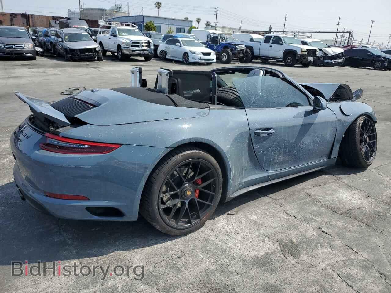 2017 PORSCHE 911 - VIN: WP0CB2A93HS155903 - Фото 3