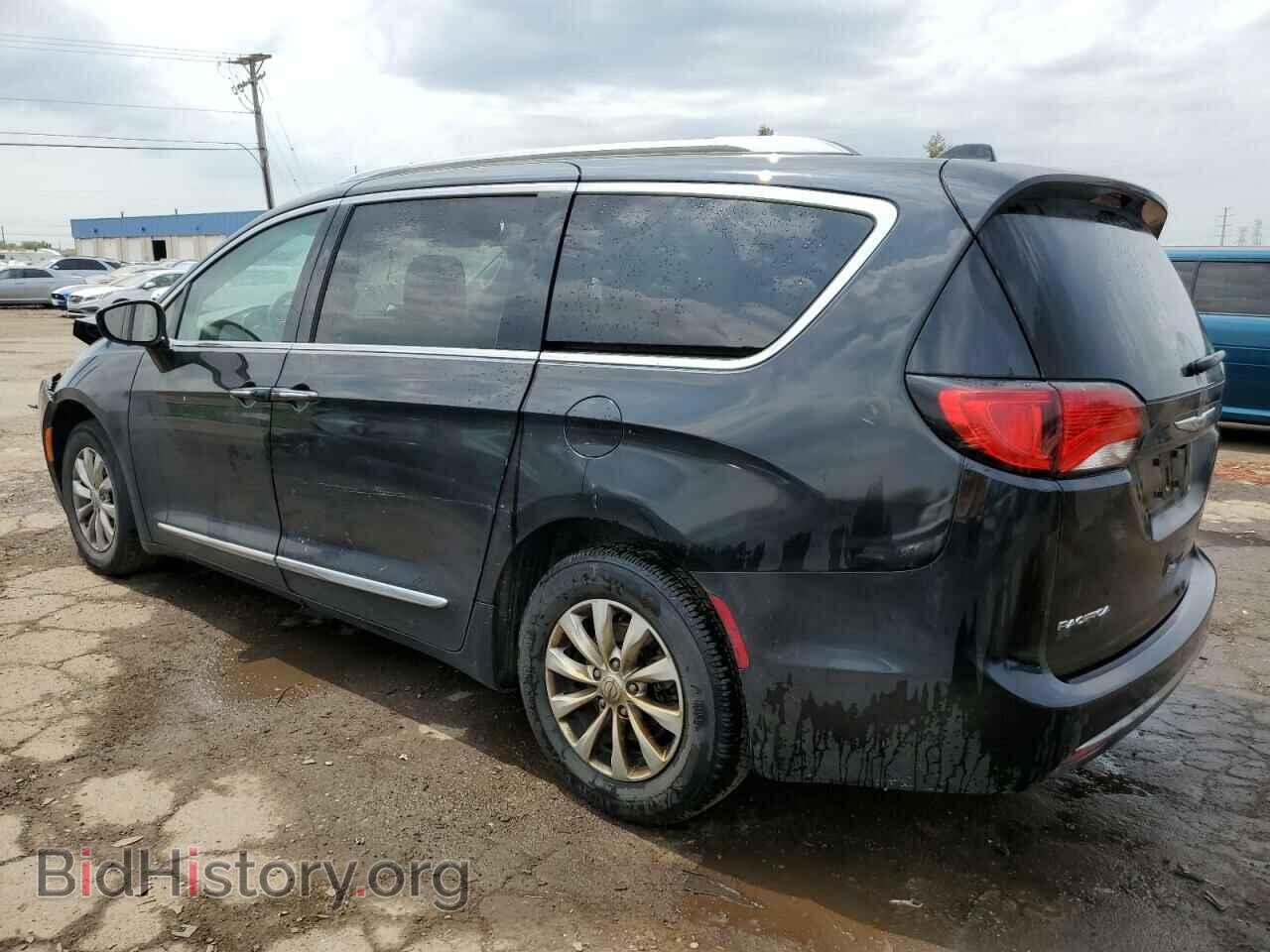 2019 CHRYSLER PACIFICA - VIN: 2C4RC1BG8KR657264 - Фото 2