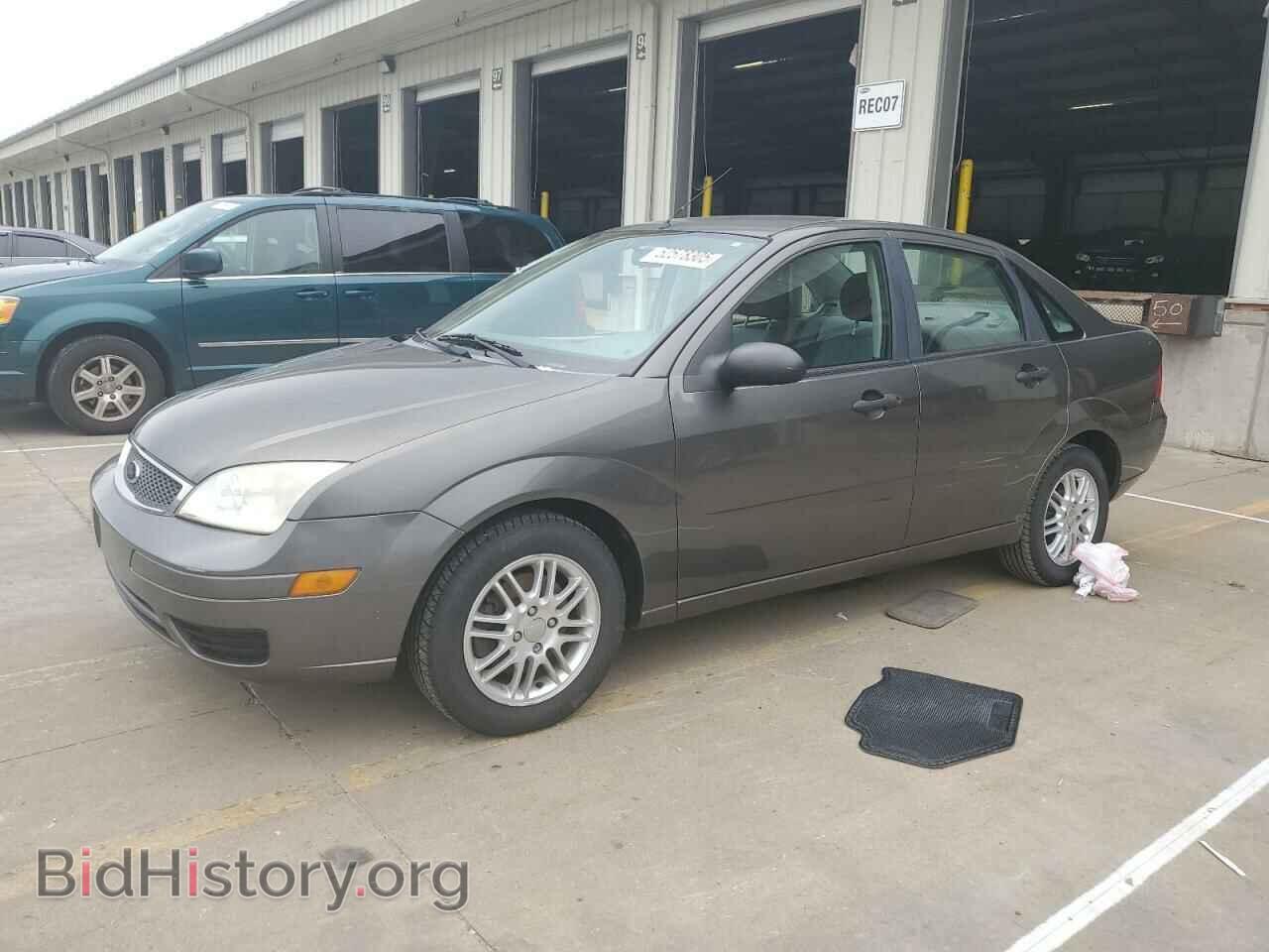 Photo 1FAHP34N85W280251 - FORD FOCUS 2005