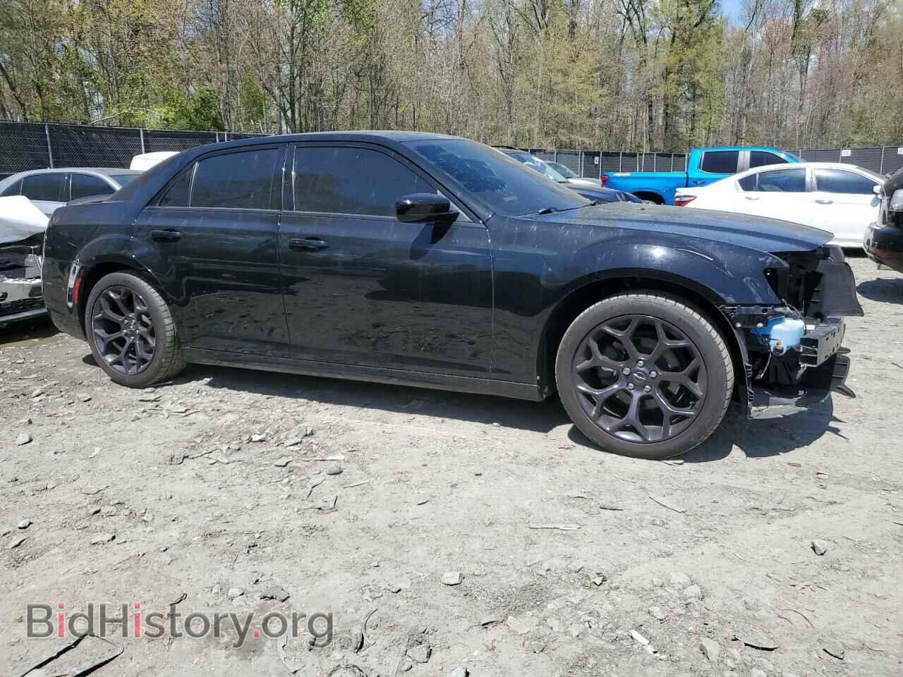 2019 CHRYSLER 300 - VIN: 2C3CCABG7KH660334 - Фото 4
