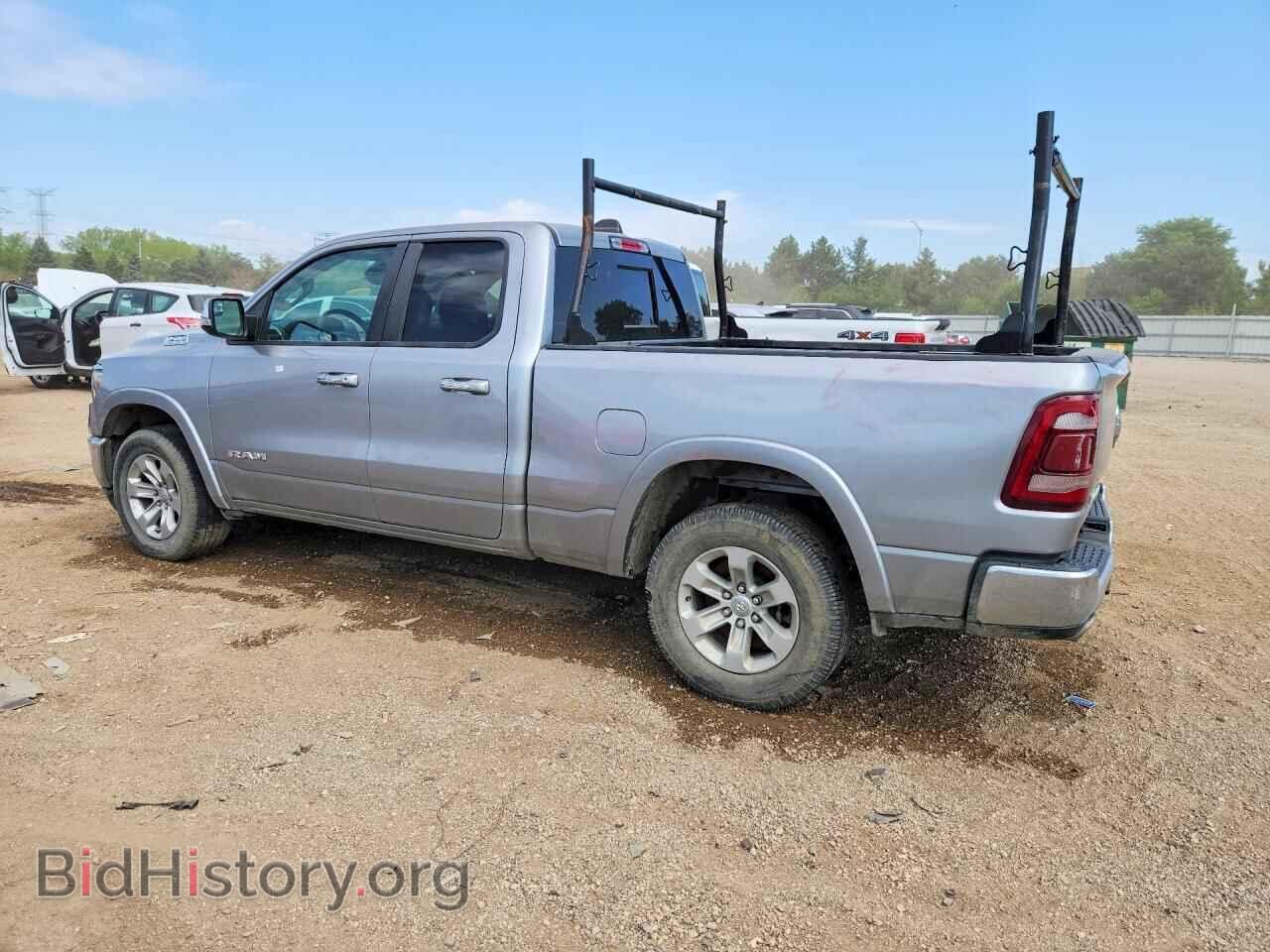 2020 RAM 1500 - VIN: 1C6SRFDT7LN280603 - Photo 2