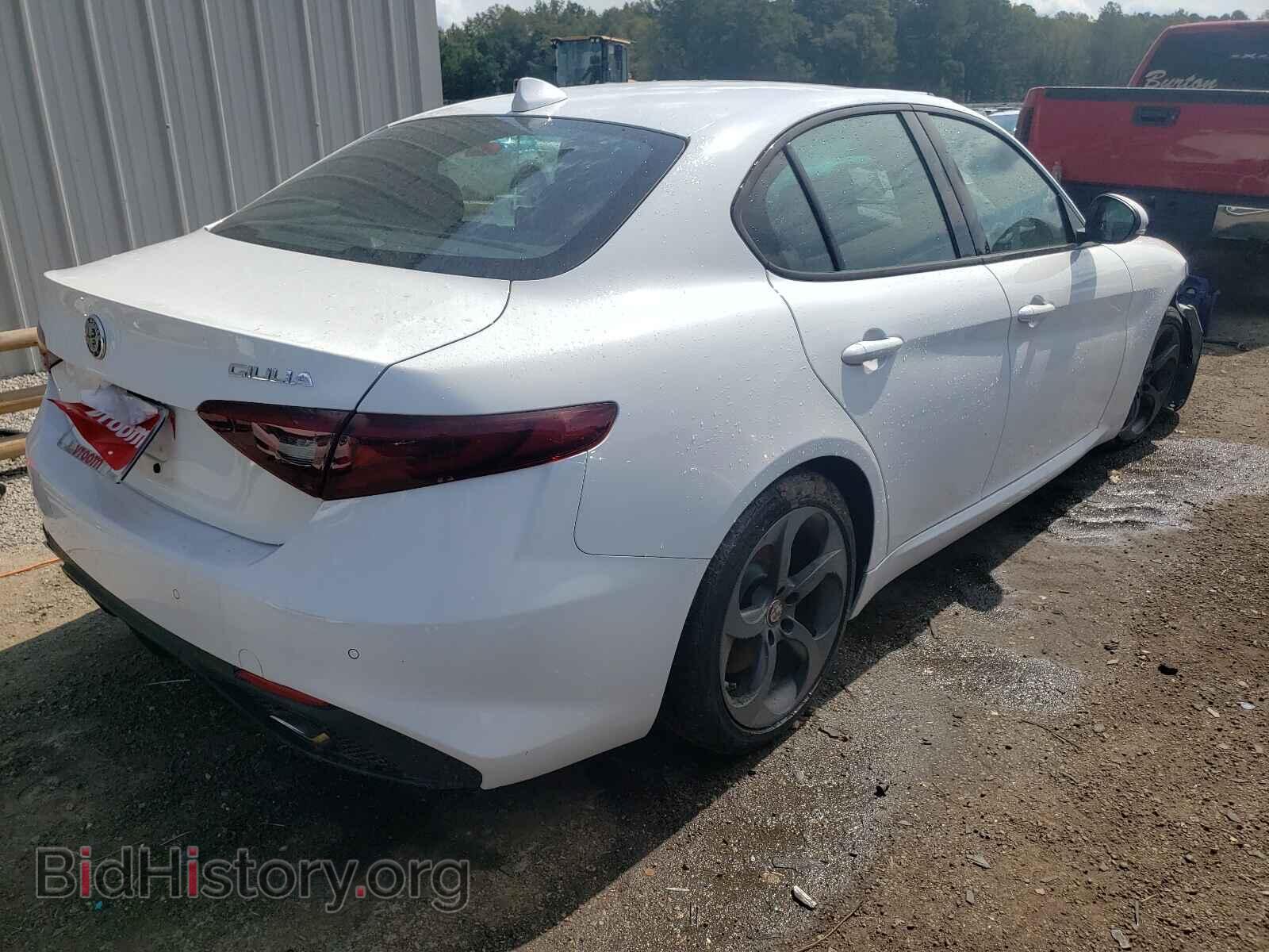 2017 ALFA ROMEO GIULIA - VIN: ZARFAEBN5H7555841 - Фото 4