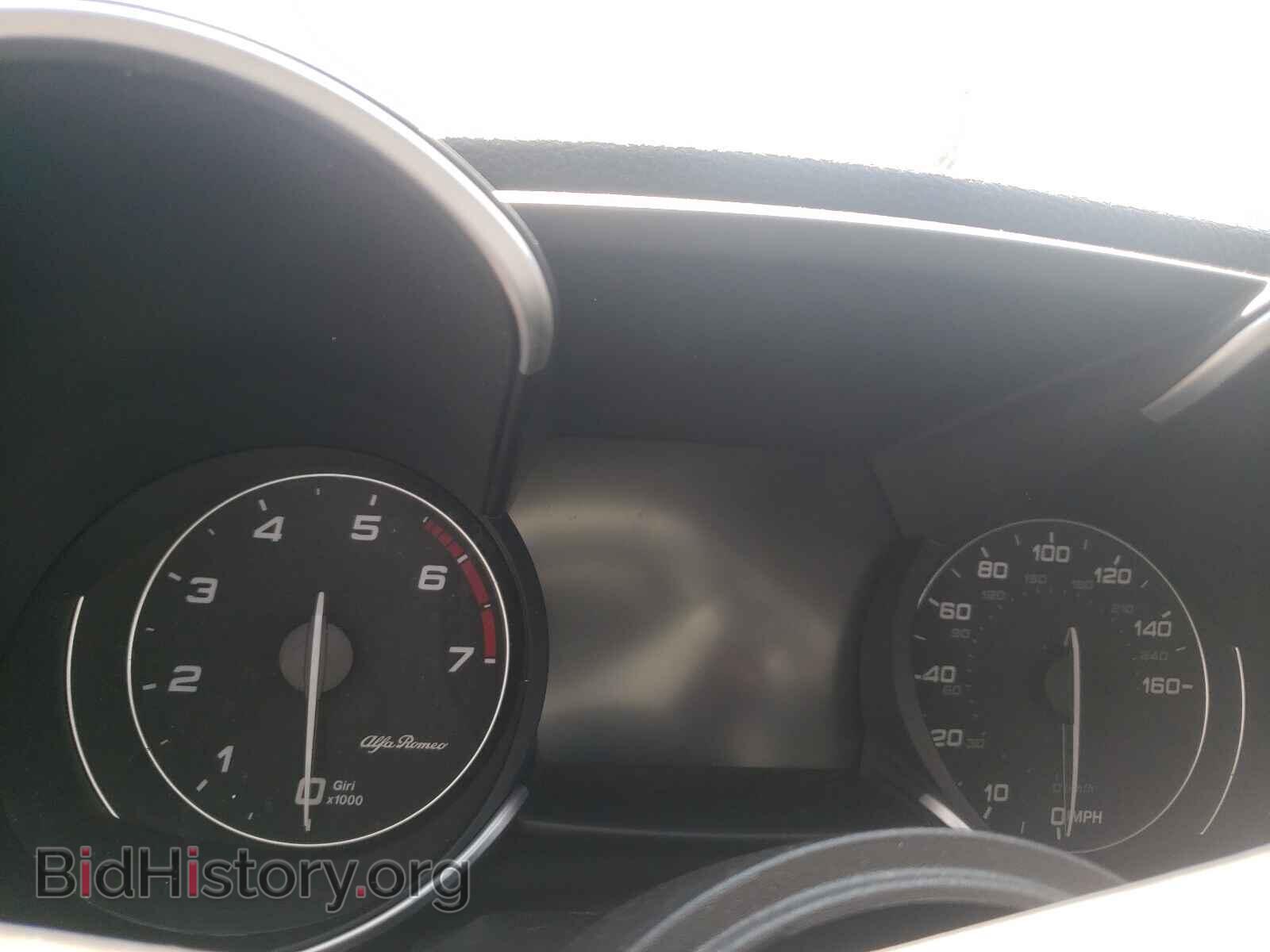 2017 ALFA ROMEO GIULIA - VIN: ZARFAEBN5H7555841 - Фото 8