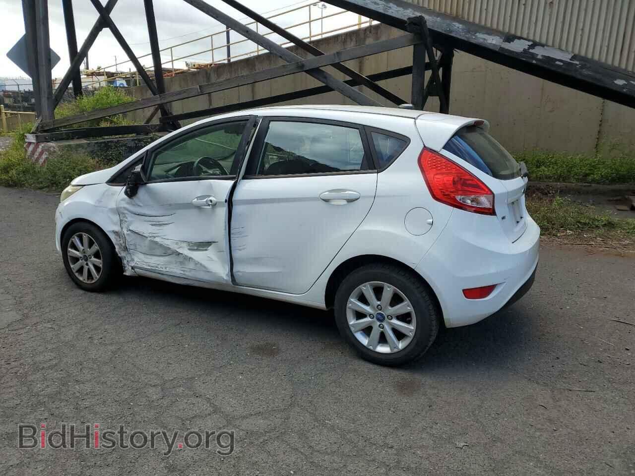 2013 FORD FIESTA - VIN: 3FADP4EJ3DM123256 - Фото 2
