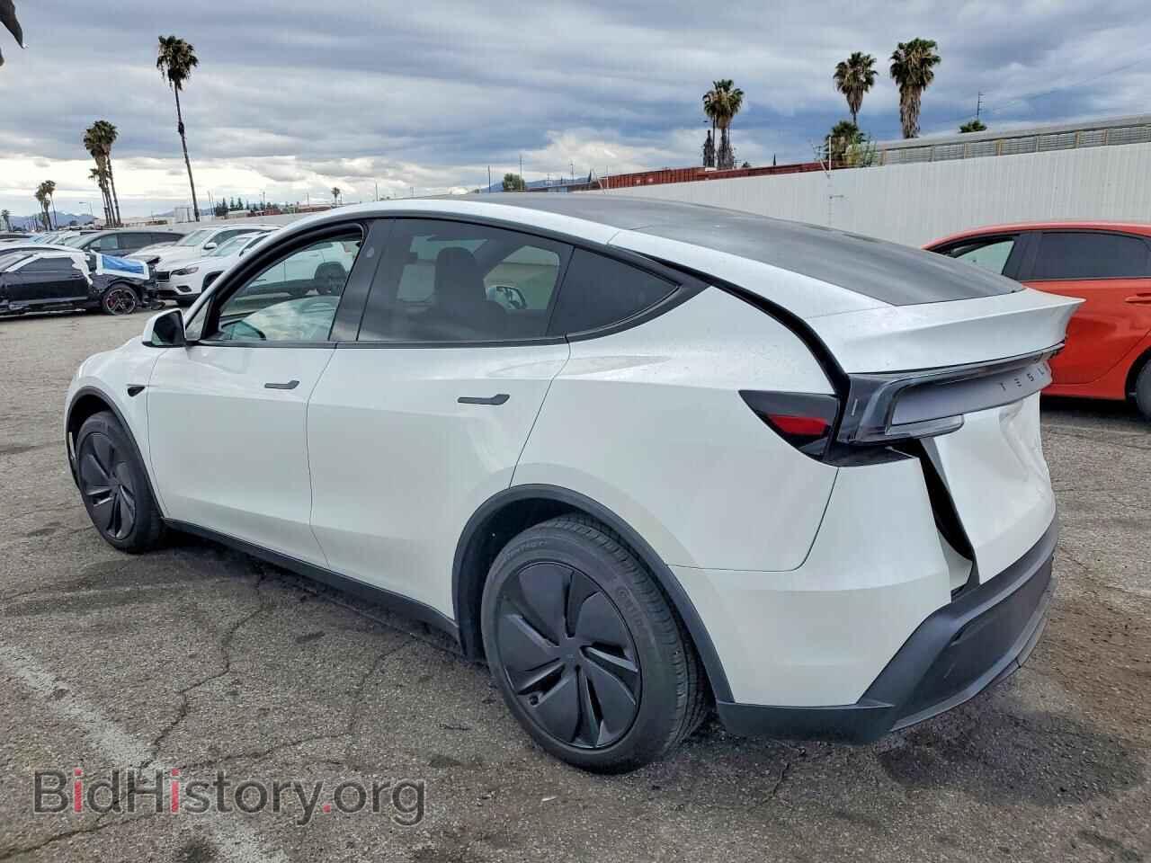 2026 TESLA MODEL Y - VIN: 7SAYGDEE3TF347373 - Фото 2
