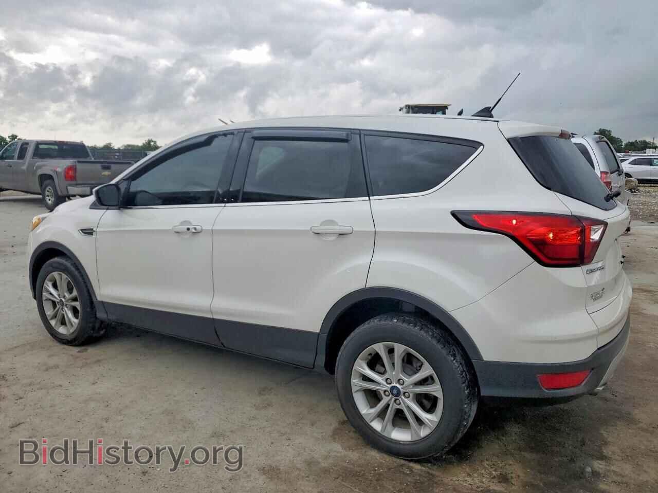 2019 FORD ESCAPE - VIN: 1FMCU0GD5KUB95210 - Фото 2