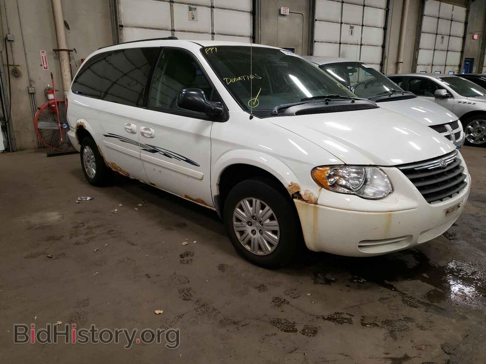 Photo 2C4GP44R85R401657 - CHRYSLER MINIVAN 2005