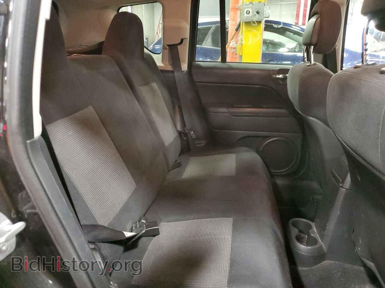 2011 JEEP COMPASS - VIN: 1J4NT1FB4BD224566 - Photo 10