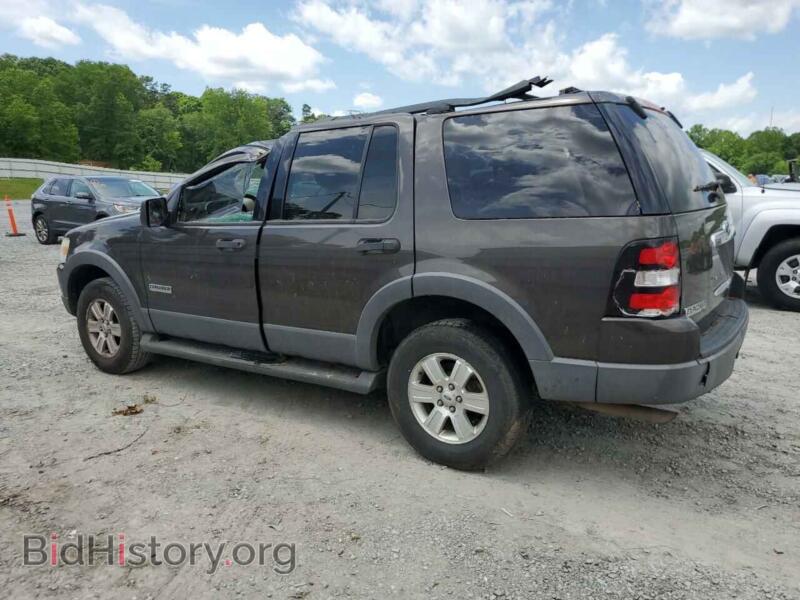 2006 Ford EXPLORER (VIN 1FMEU63E16UA54201) — фото 2 из 12