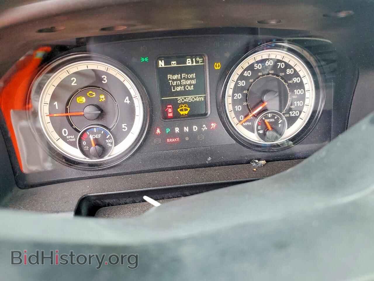 2018 RAM 2500 - VIN: 3C6UR5HL2JG320296 - Photo 9