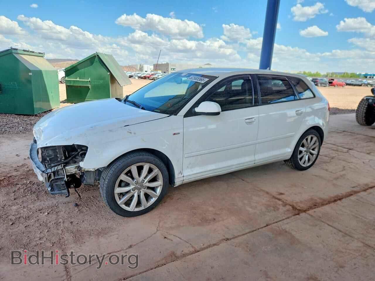 Photo WAUBJBFM8BA044298 - AUDI A3 2011