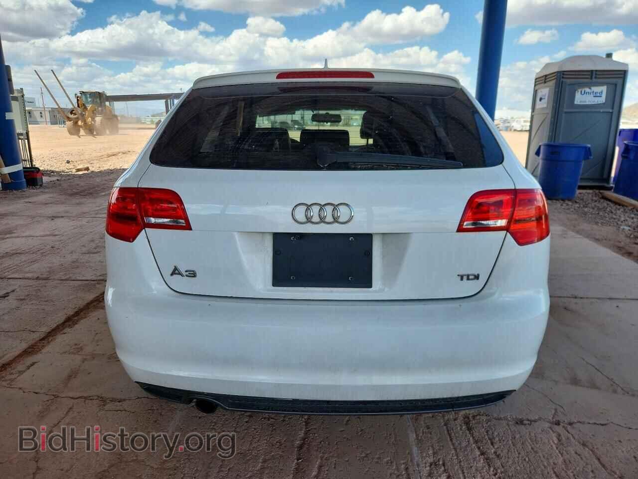 2011 AUDI A3 - VIN: WAUBJBFM8BA044298 - Фото 6