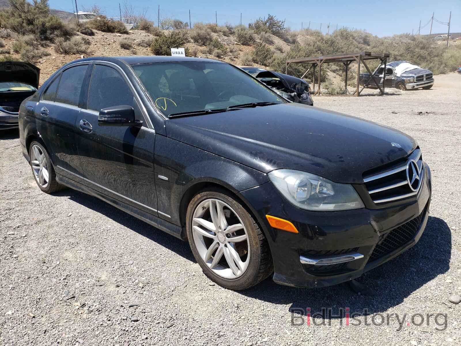 Photo WDDGF4HB3CR197763 - MERCEDES-BENZ C CLASS 2012