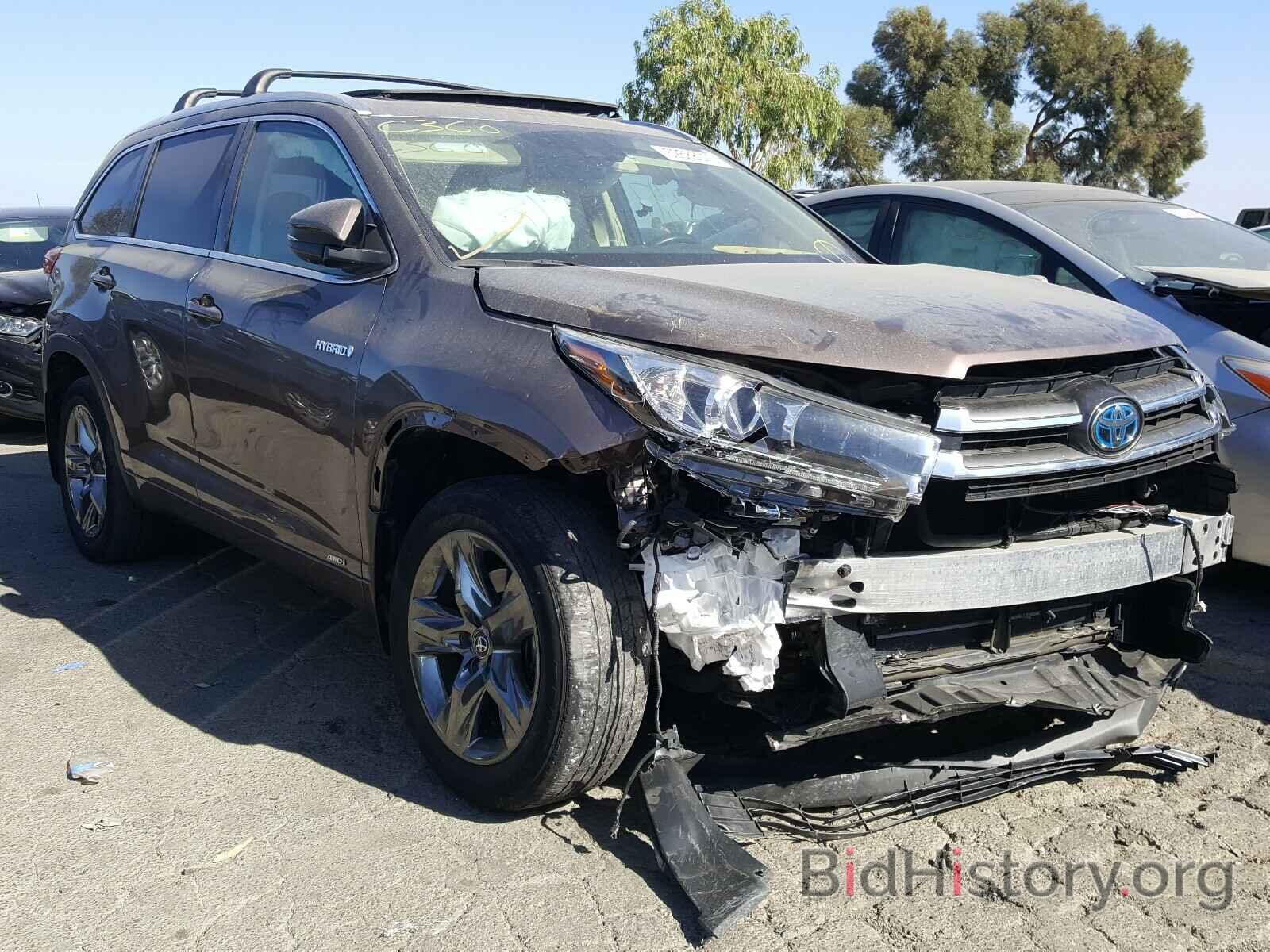 Фотография 5TDDGRFH4HS030660 - TOYOTA HIGHLANDER 2017