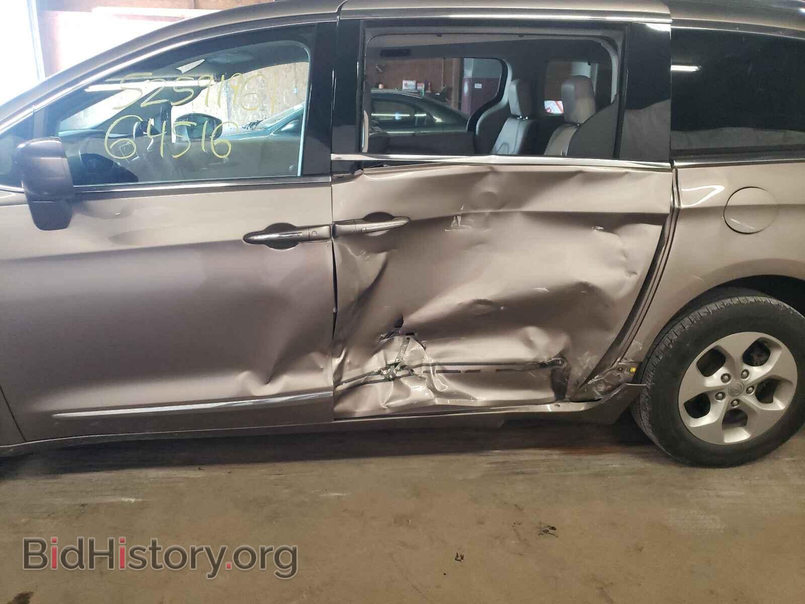 2017 CHRYSLER PACIFICA - VIN: 2C4RC1EG0HR653410 - Photo 9
