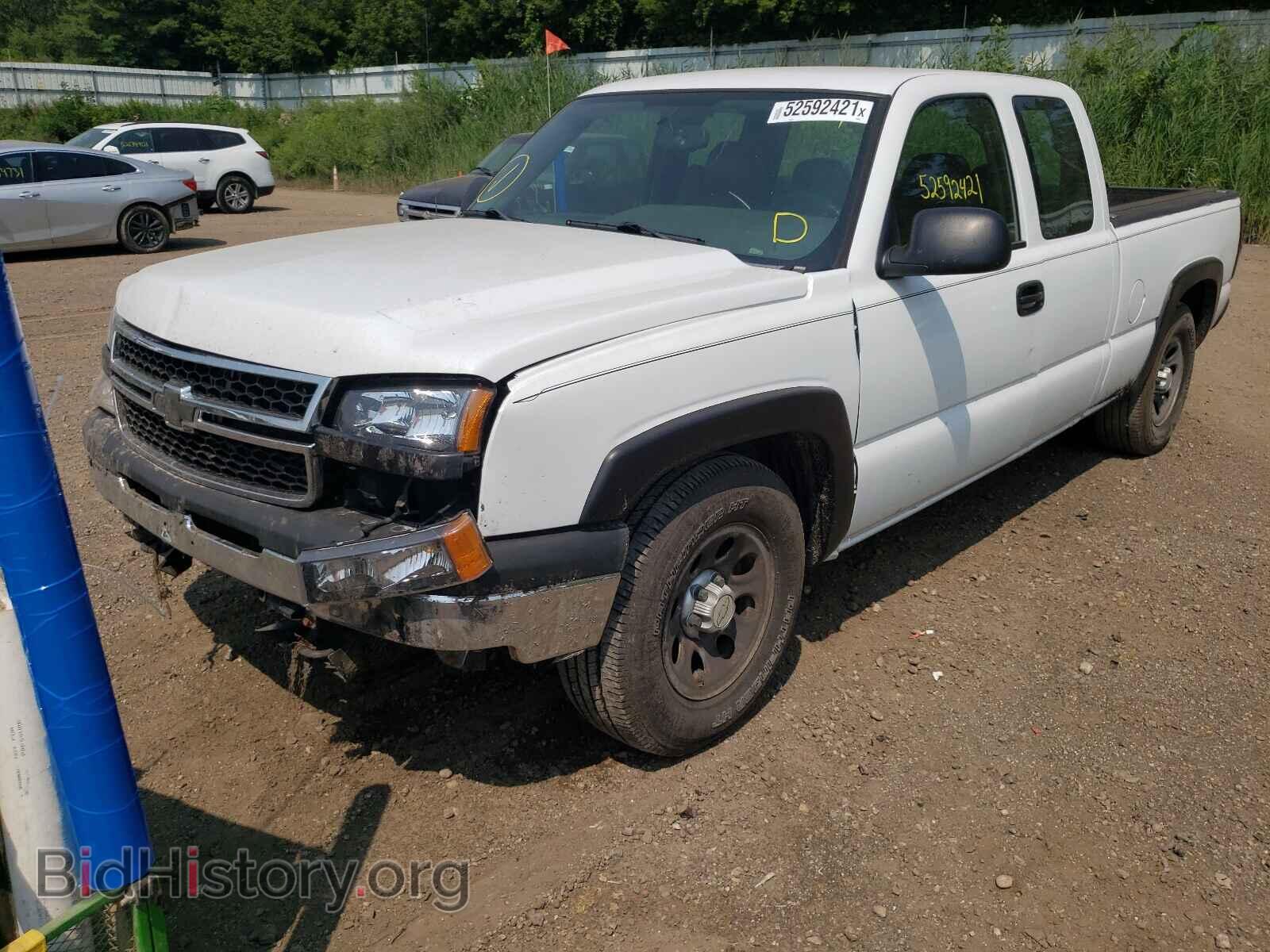 2006 CHEVROLET SILVERADO - VIN: 1GCEC19X06Z240902 - Фото 2