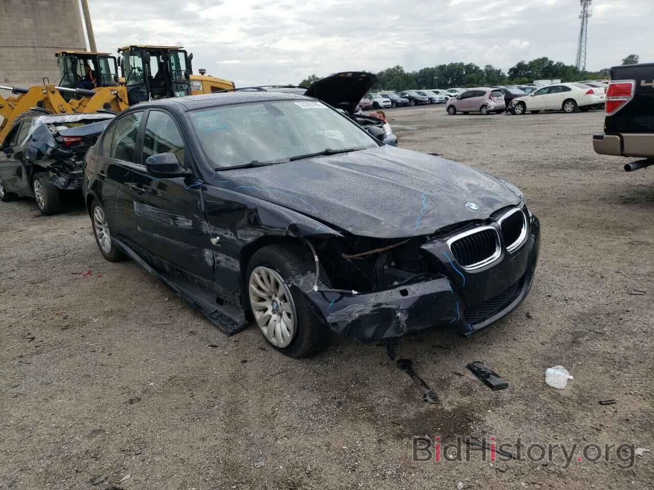 Photo WBAPK53529A643239 - BMW 3 SERIES 2009