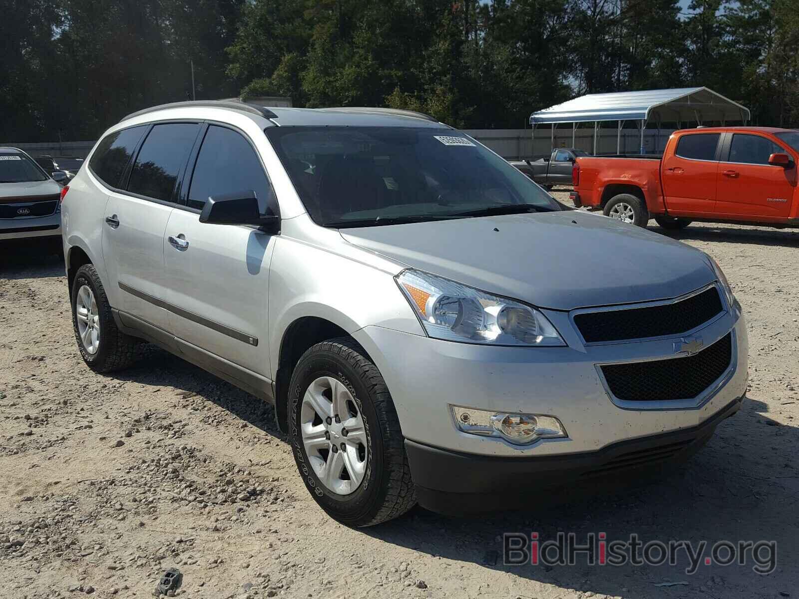 Photo 1GNLREED7AS107846 - CHEVROLET TRAVERSE 2010