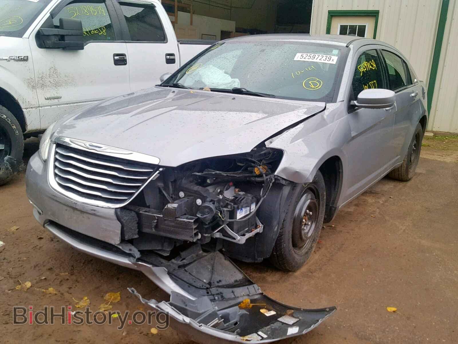 2013 CHRYSLER 200 - VIN: 1C3CCBBB0DN570088 - Фото 2