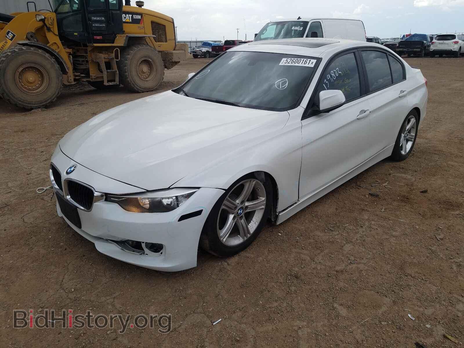 2012 BMW 3 SERIES - VIN: WBA3A5C55CF346221 - Фото 2