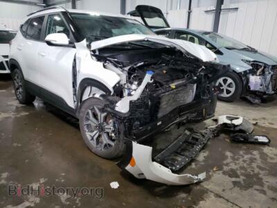 2021 Kia SELTOS Seltos EX, white — VIN KNDERCAA3M7076345, Copart