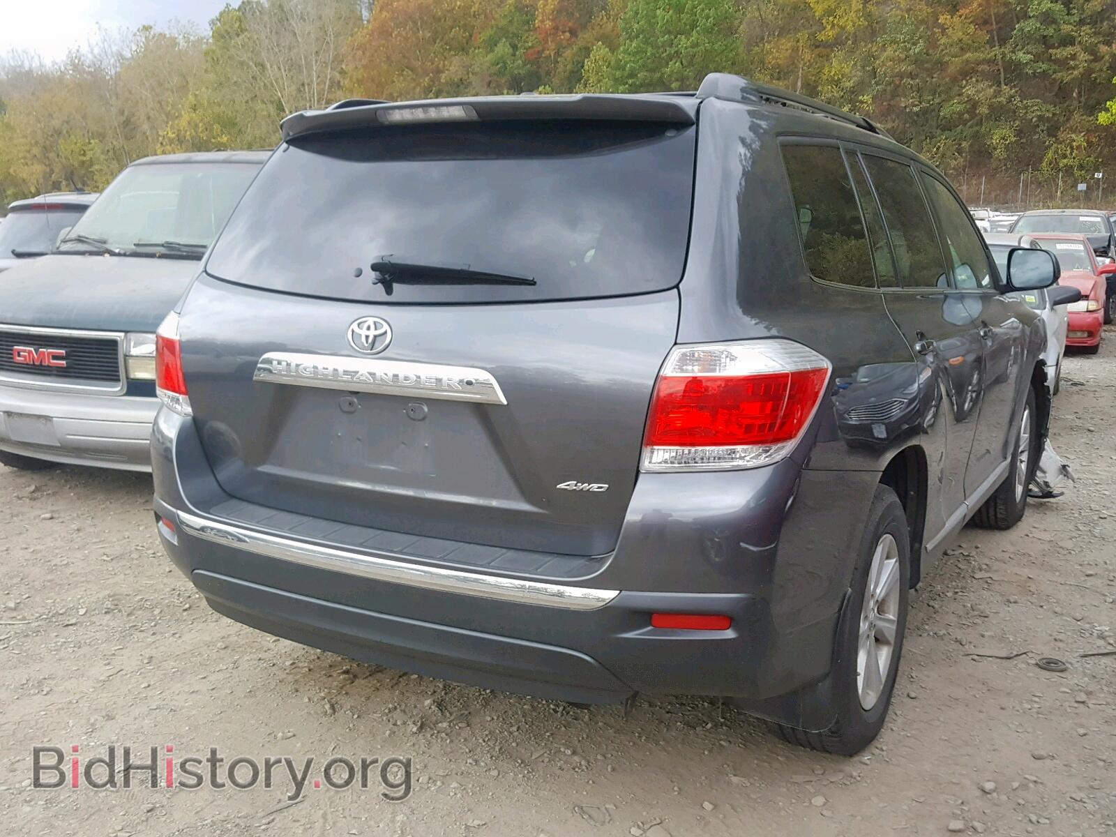 2011 TOYOTA HIGHLANDER - VIN: 5TDBK3EH4BS064240 - Фото 4