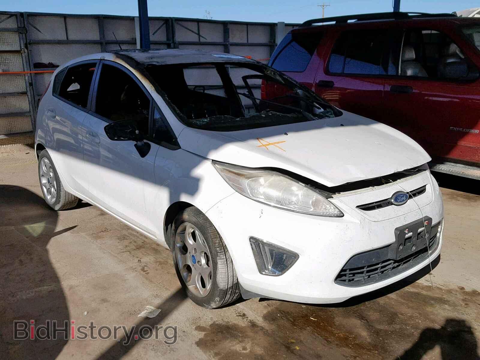 Photo 3FADP4FJ9BM227827 - FORD FIESTA 2011
