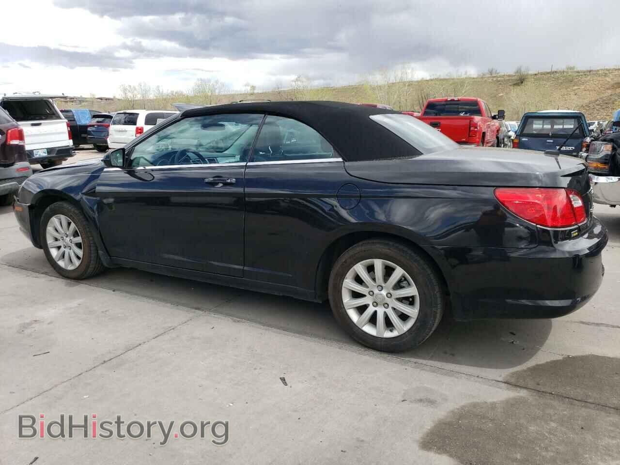 2010 CHRYSLER SEBRING - VIN: 1C3BC5ED7AN210614 - Фото 2