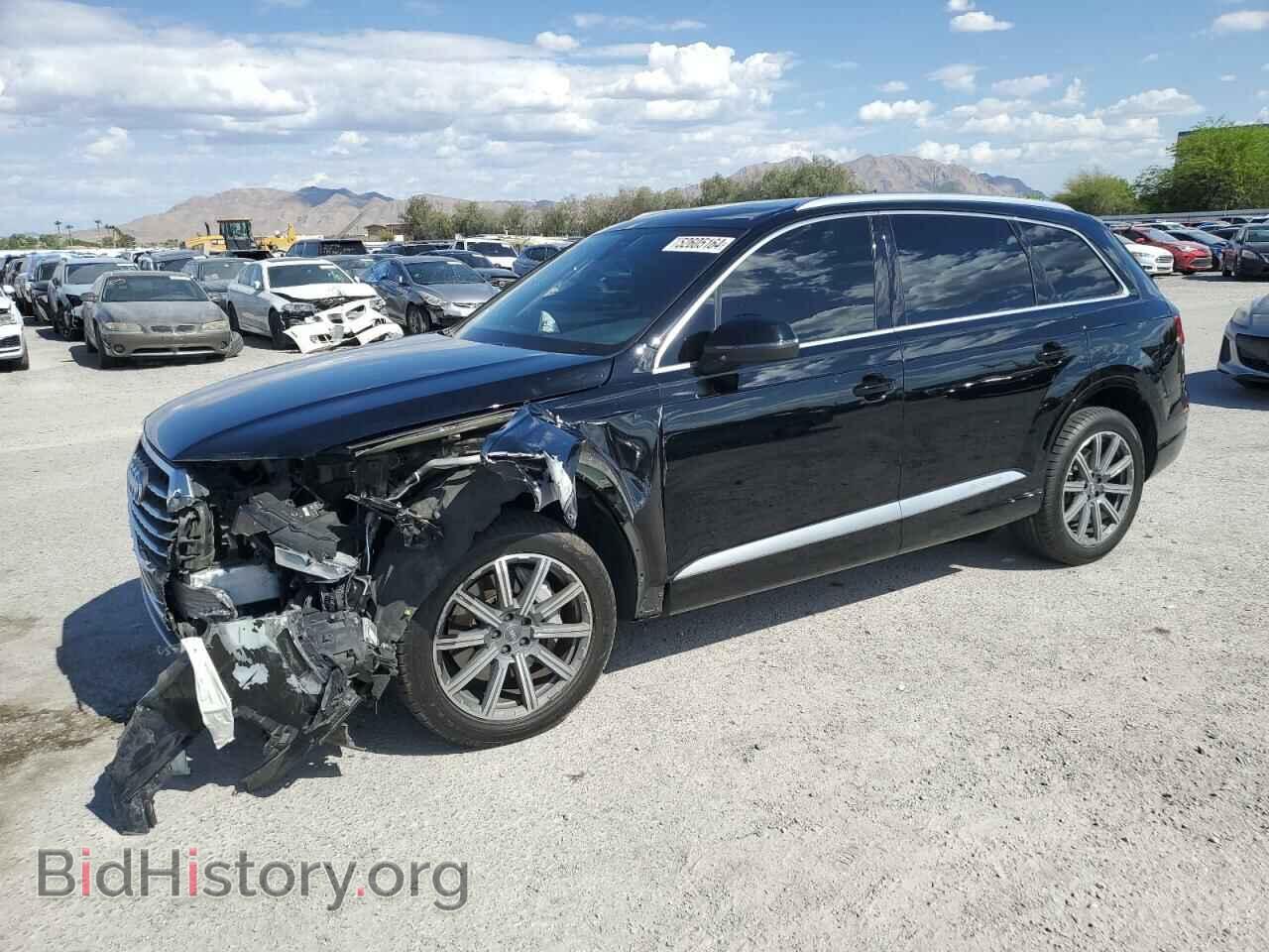 Photo WA1LHAF78JD048057 - AUDI Q7 2018