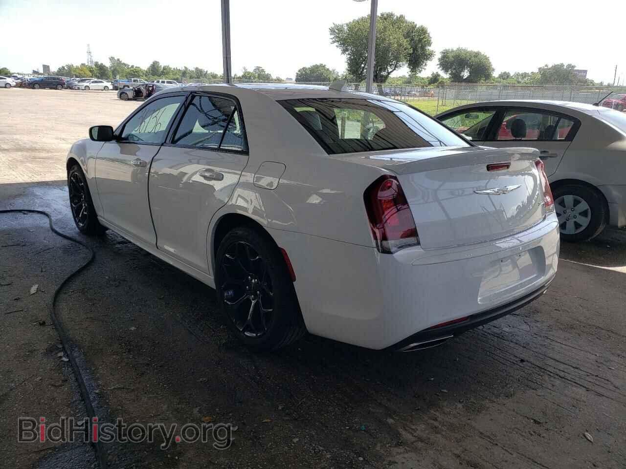 2020 CHRYSLER 300 - VIN: 2C3CCABT1LH220513 - Фото 3