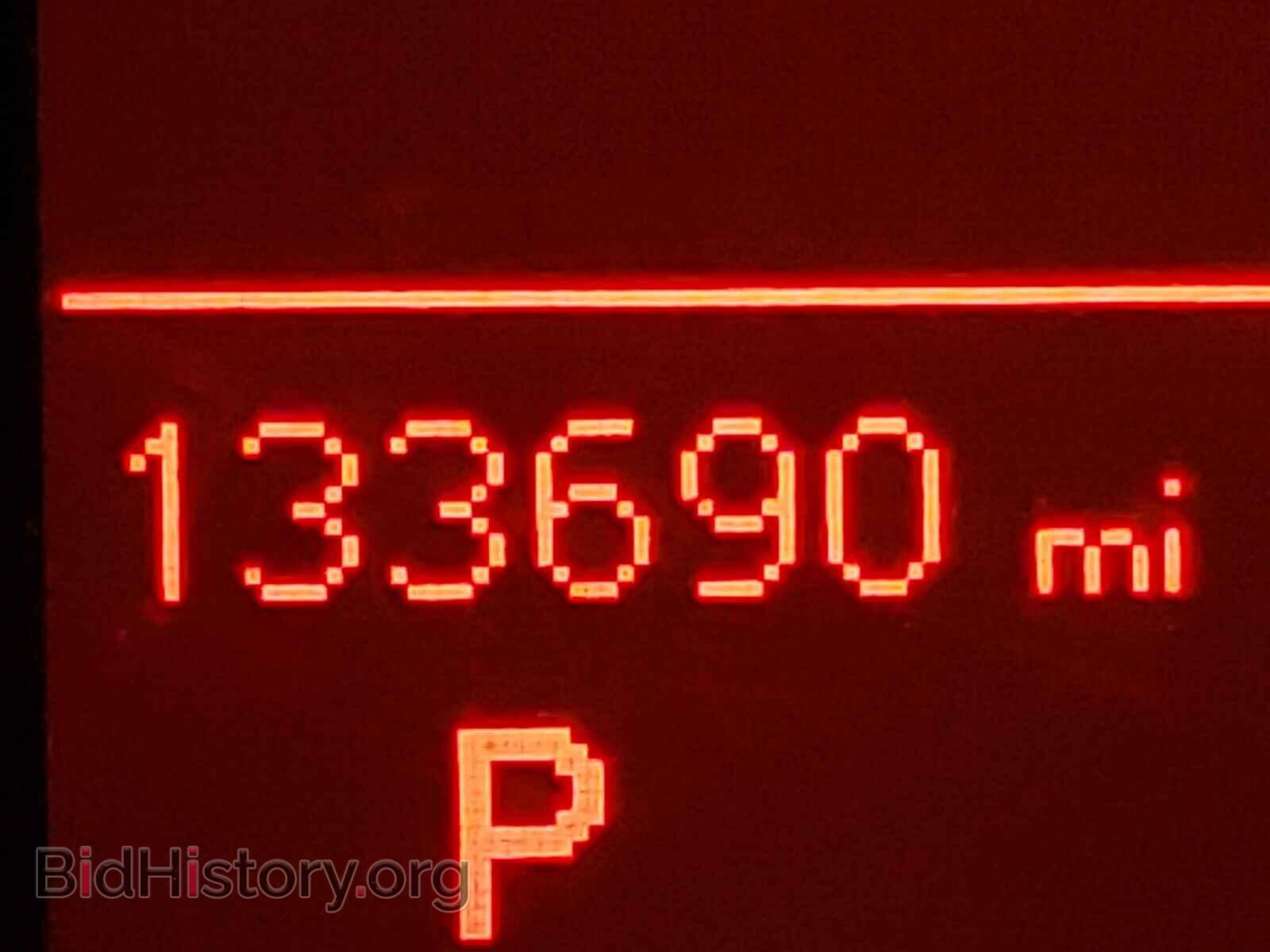 2011 AUDI A4 - VIN: WAUBFAFL2BN005038 - Photo 8