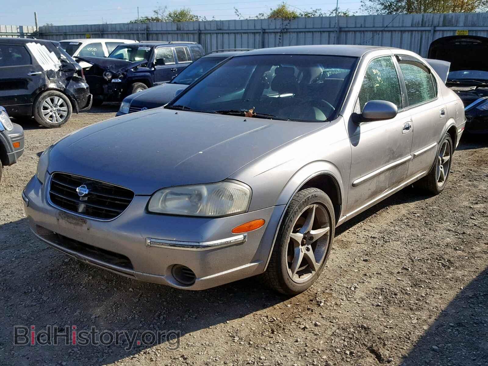 2000 NISSAN MAXIMA - VIN: JN1CA31D2YT760666 - Photo 2