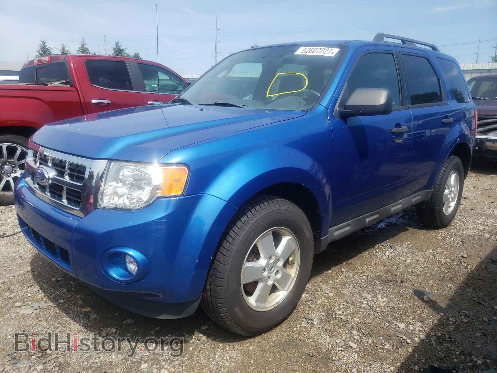 2011 FORD ESCAPE - VIN: 1FMCU0DG1BKC70950 - Photo 2