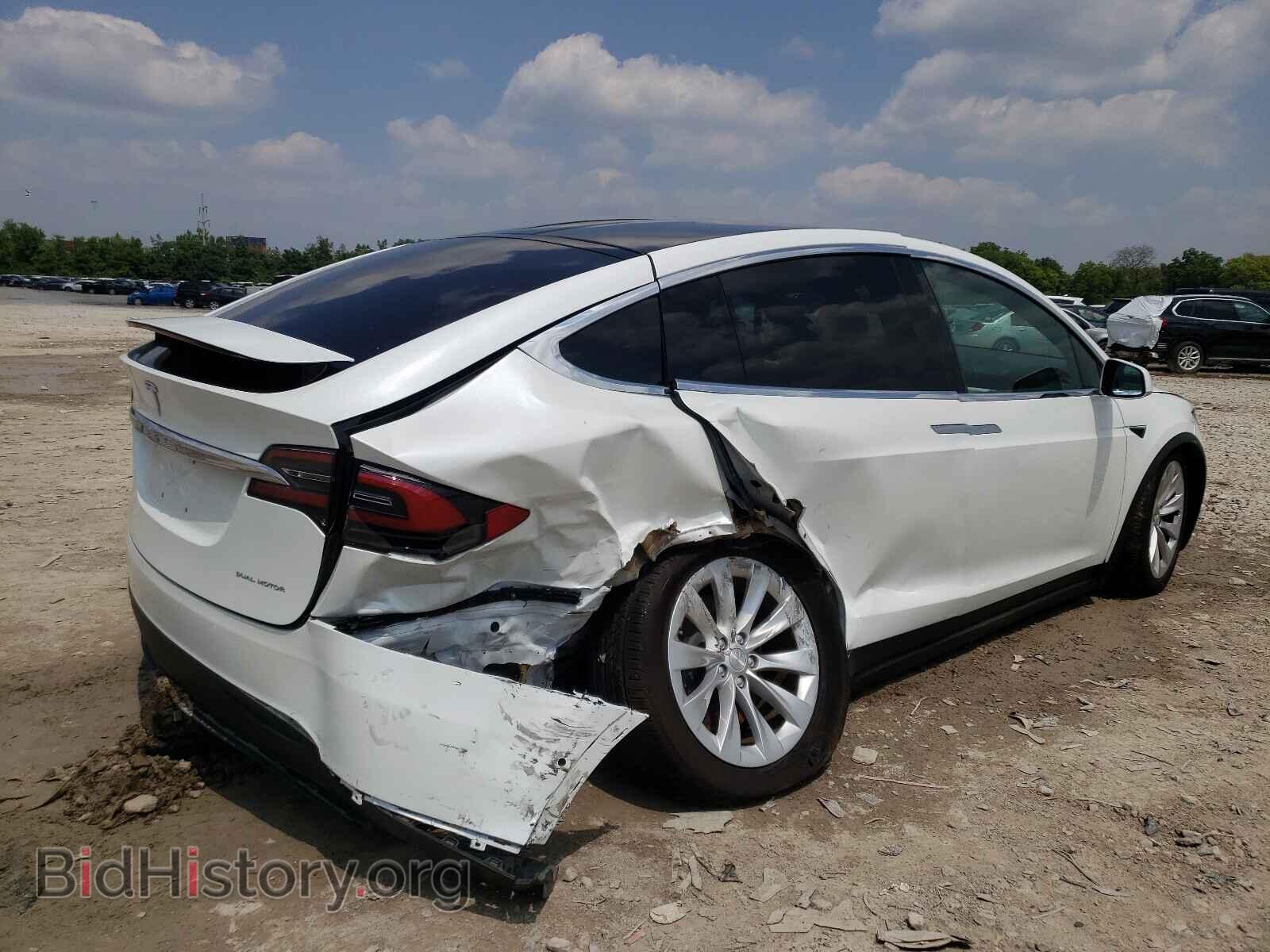 2020 TESLA MODEL X - VIN: 5YJXCDE22LF219510 - Photo 4