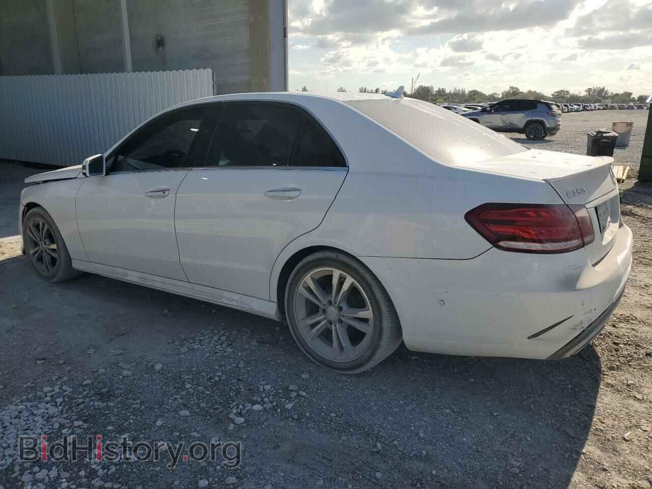 2014 MERCEDES-BENZ E-CLASS - VIN: WDDHF0EB3EA891971 - Фото 2
