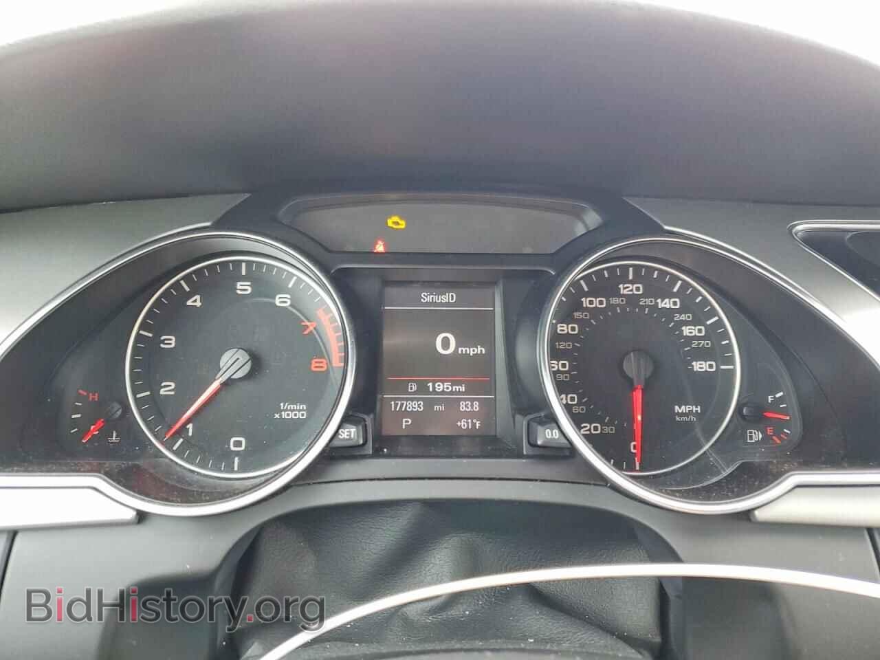 2011 AUDI A5 - VIN: WAULFAFH1BN008318 - Фото 9