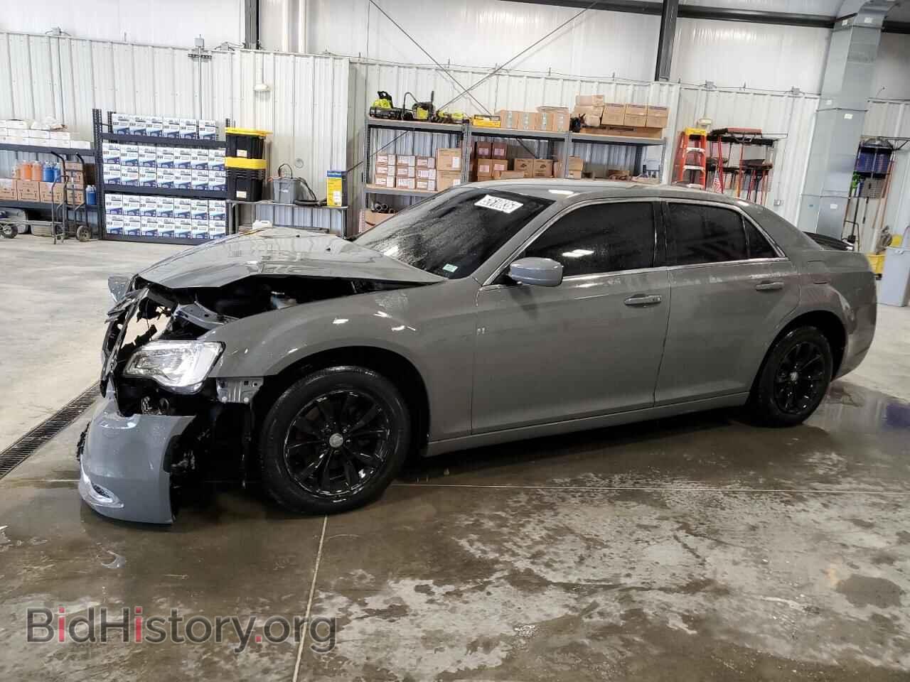 Фотография 2C3CCAAG8KH568859 - CHRYSLER 300 2019
