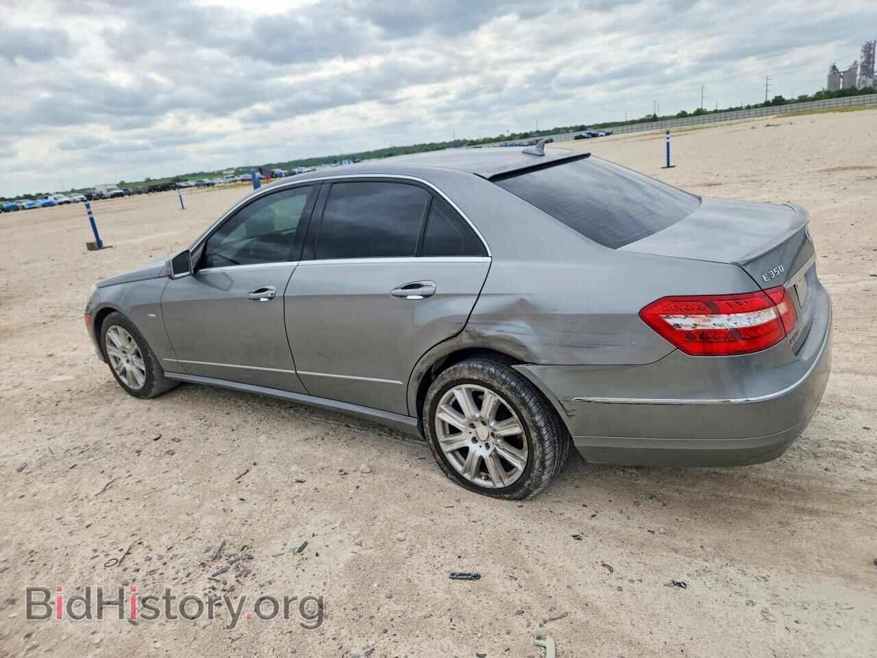 2012 MERCEDES-BENZ E-CLASS - VIN: WDDHF5KB1CA588699 - Фото 2