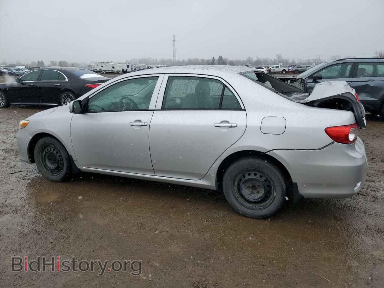 2011 TOYOTA COROLLA - VIN: 2T1BU4EE4BC540422 - Фото 2