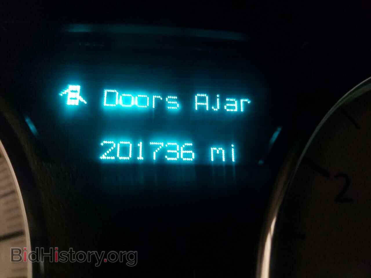 2010 CHRYSLER 300 - VIN: 2C3CA3CV1AH254174 - Фото 8