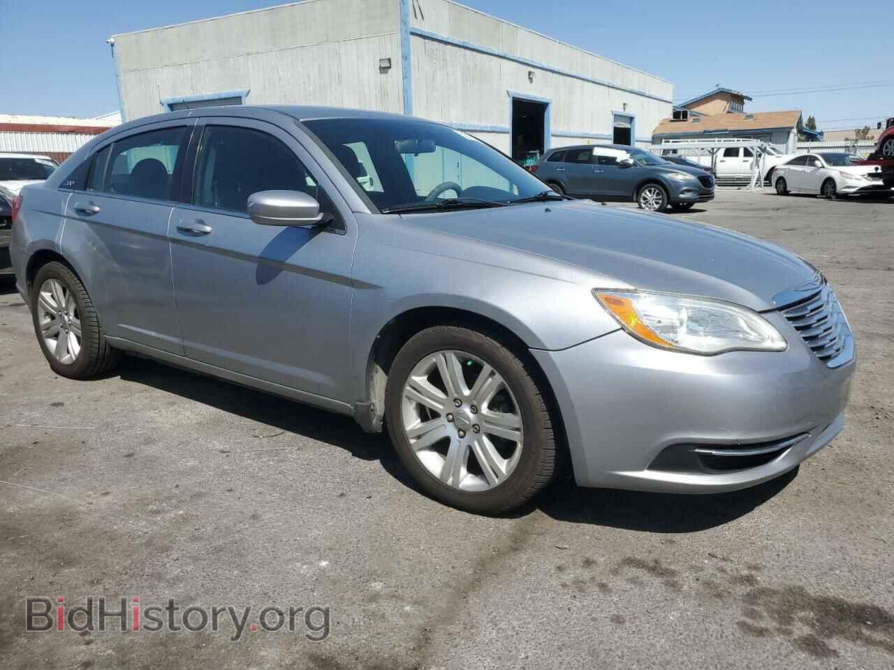 2013 CHRYSLER 200 - VIN: 1C3CCBAB8DN698435 - Фото 4