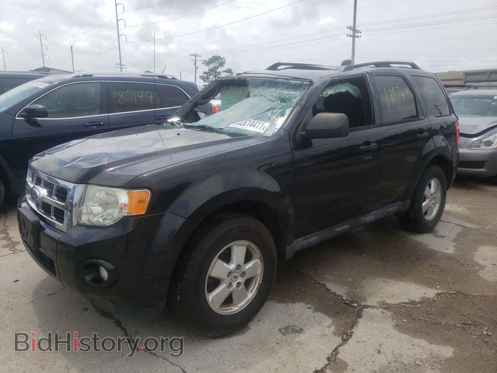 2011 FORD ESCAPE - VIN: 1FMCU0D76BKB96389 - Фото 2
