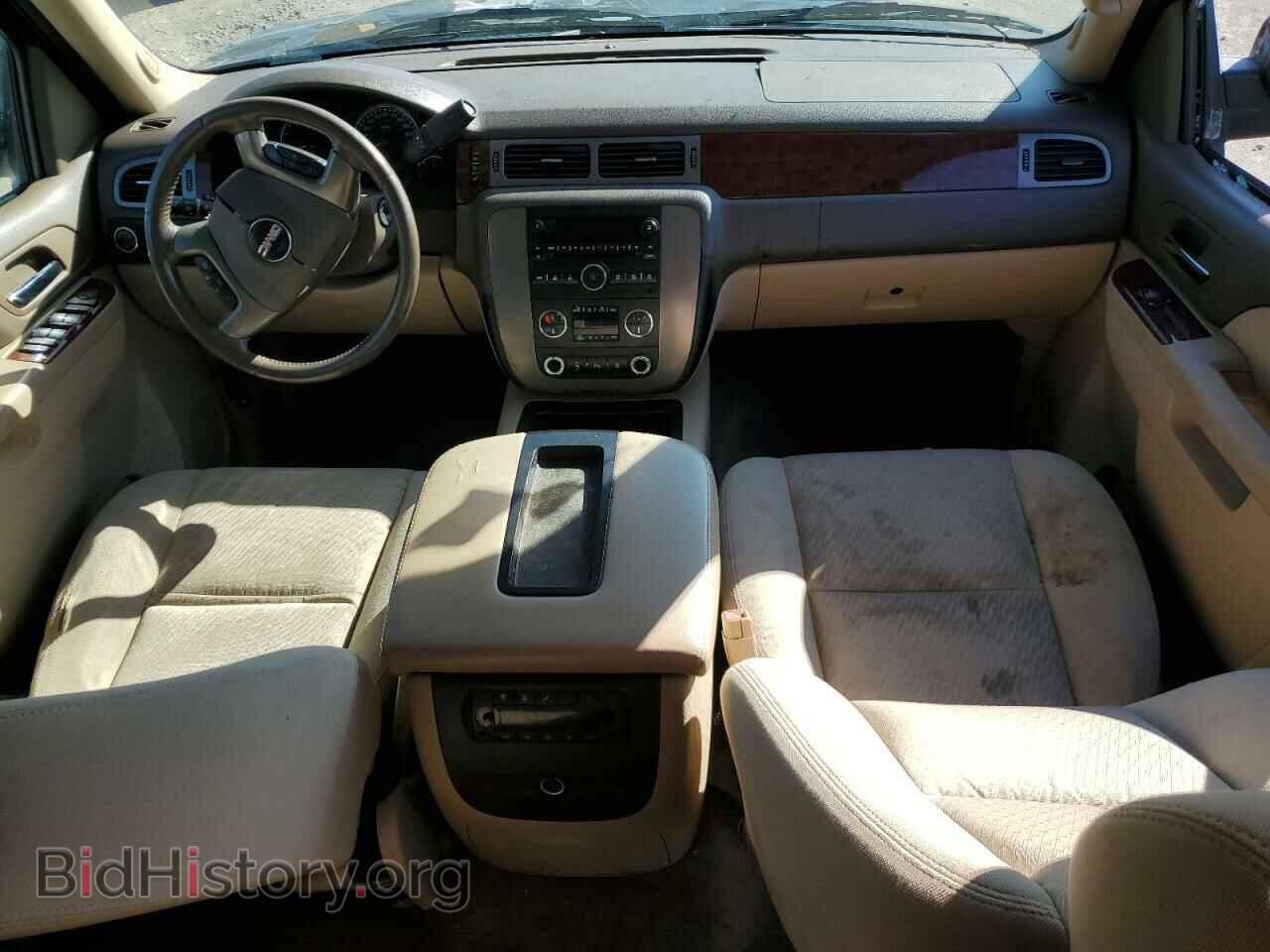 2011 GMC YUKON - VIN: 1GKS1AE05BR398961 - Photo 8