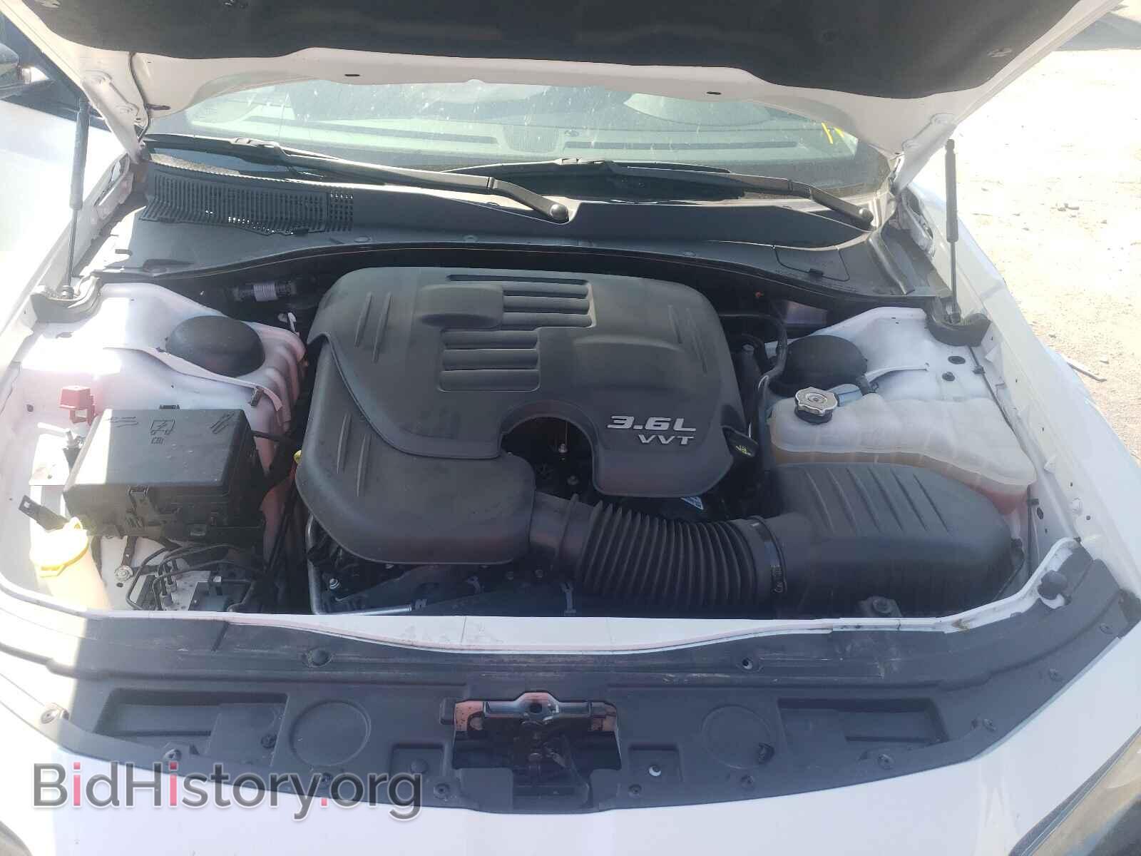 2019 CHRYSLER 300 - VIN: 2C3CCAAG3KH714455 - Фото 7