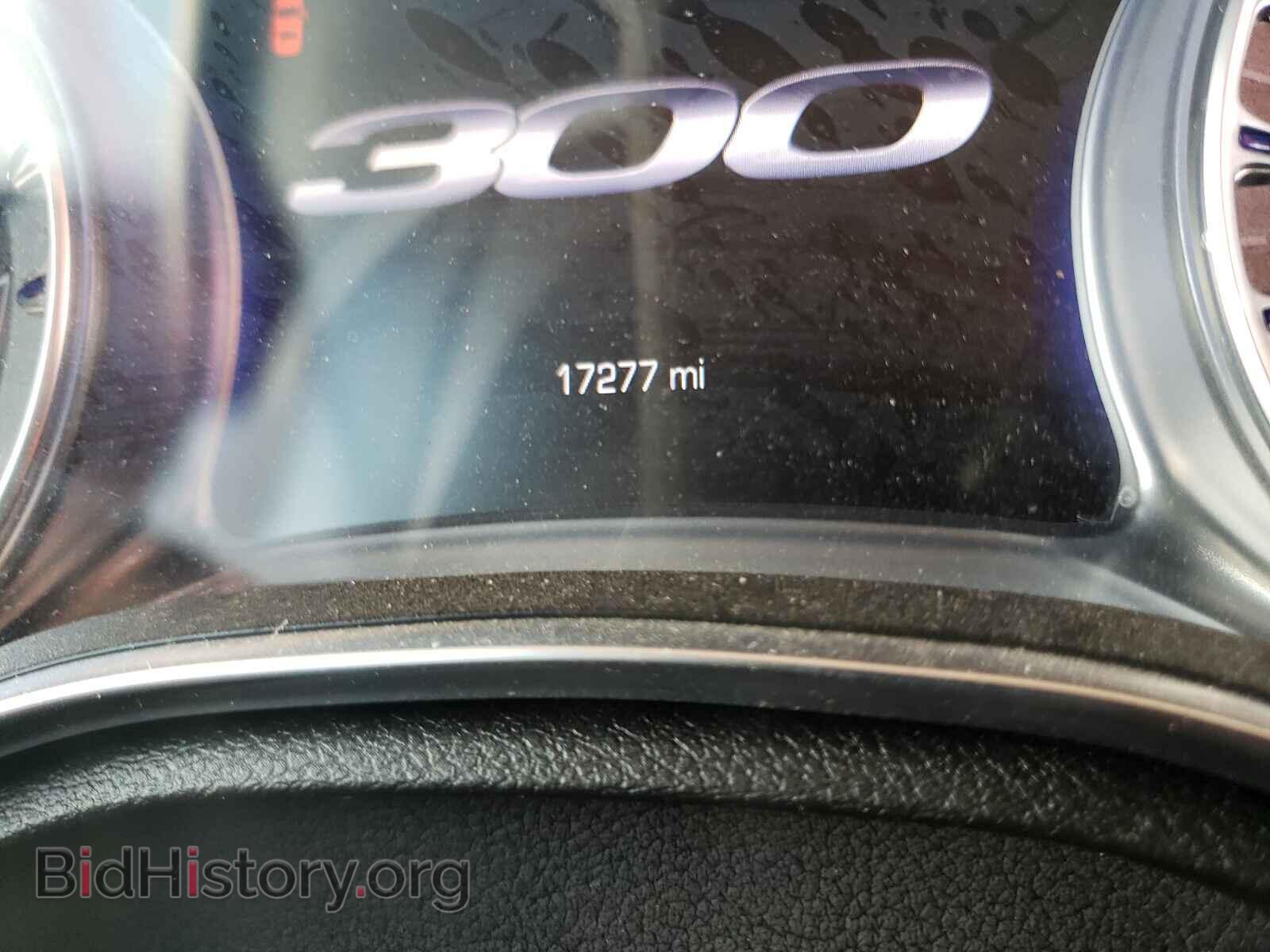 2019 CHRYSLER 300 - VIN: 2C3CCAAG3KH714455 - Фото 8
