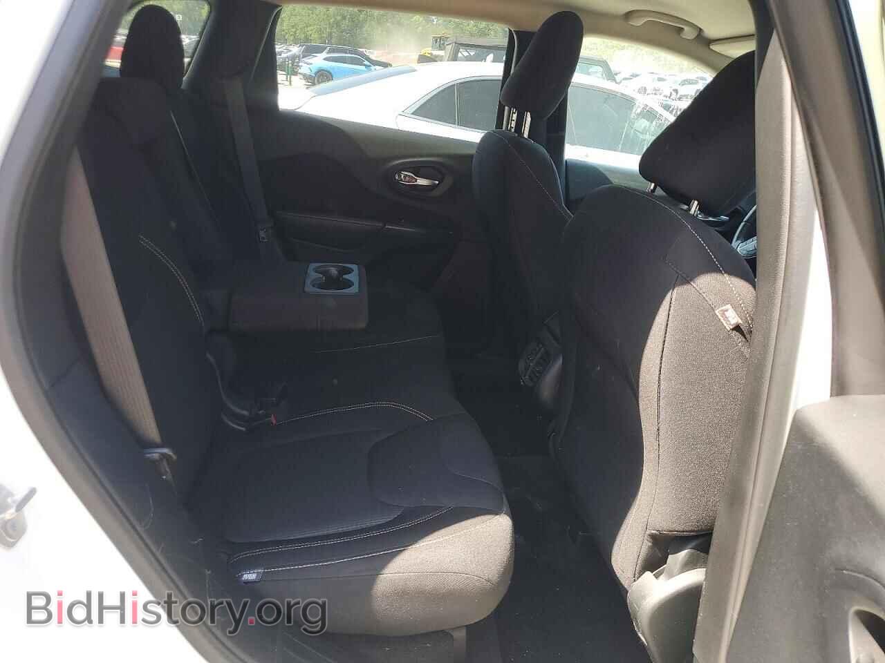 2016 JEEP CHEROKEE - VIN: 1C4PJMCS1GW279174 - Фото 11